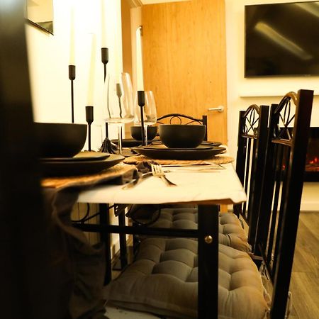 1 Bedroom Apartment Bradford City Centre Foster Square Экстерьер фото