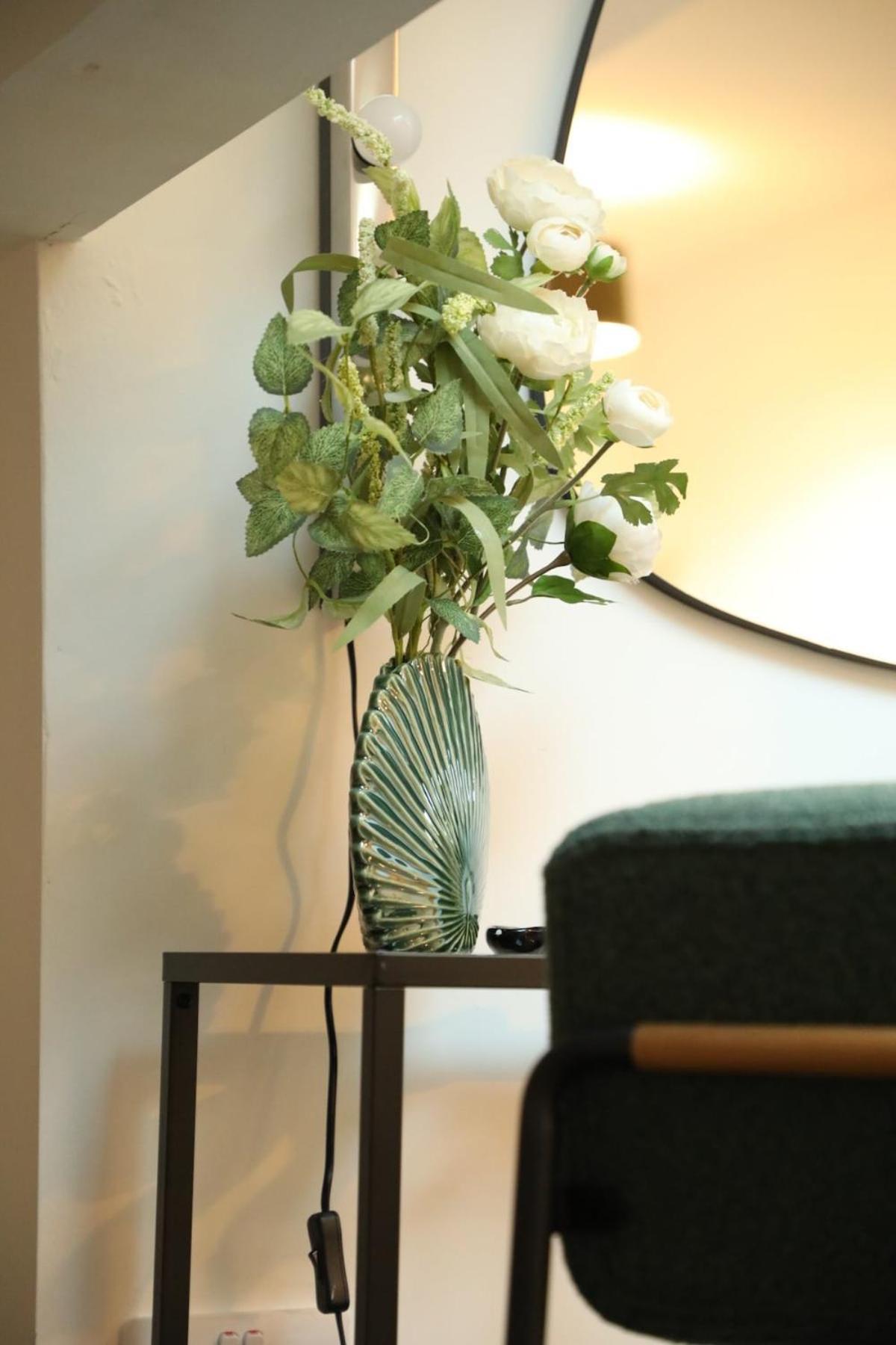 1 Bedroom Apartment Bradford City Centre Foster Square Экстерьер фото